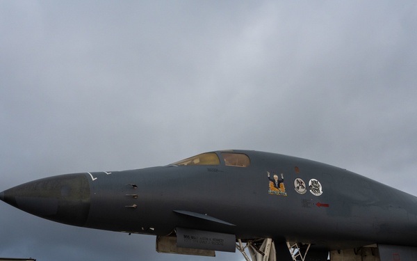 28th Bomb Wing B-1B Lancers arrive at Andersen Air Force Base