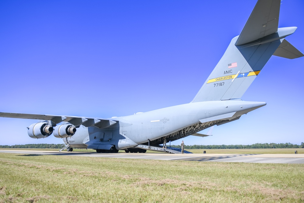 Airmen, Marines hone rapid airlift capability