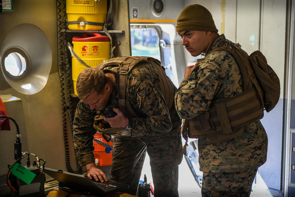 Airmen, Marines hone rapid airlift capability