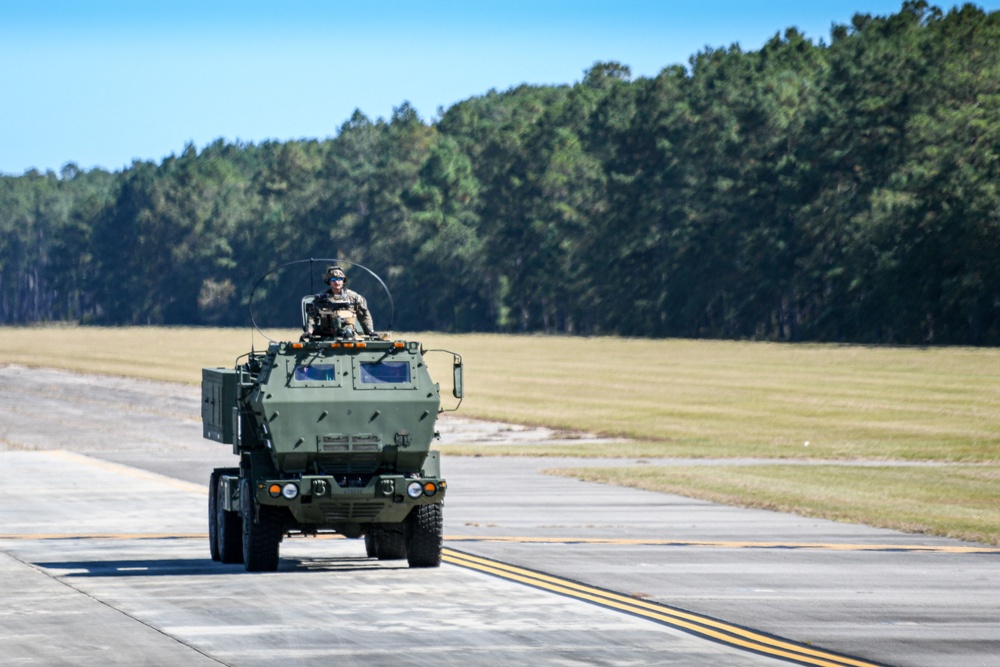Airmen, Marines hone rapid airlift capability