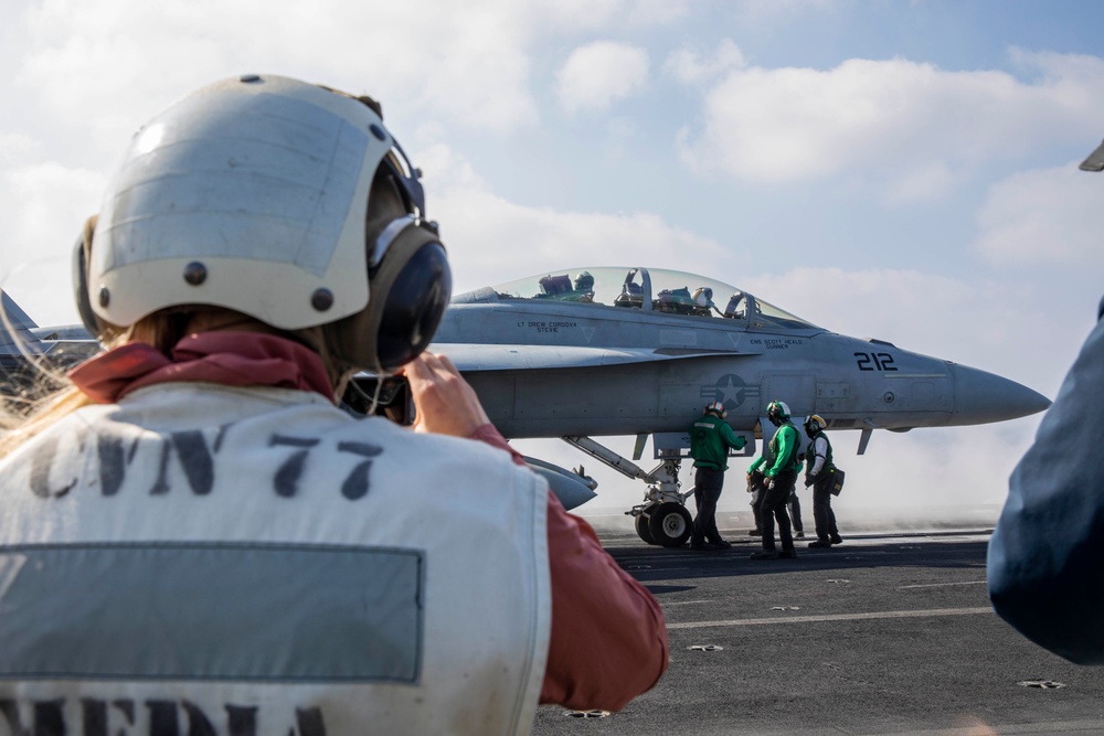 USS George H.W. Bush Distinguished Visitors