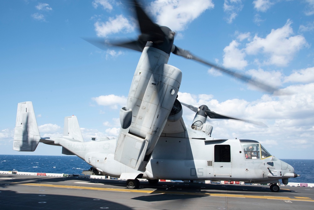 USS Tripoli and VMM-262 (Reinforced) Flight Operations