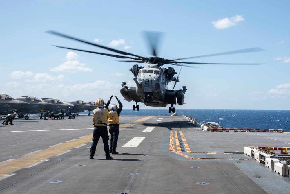 USS Tripoli and VMM-262 (Reinforced) Flight Operations