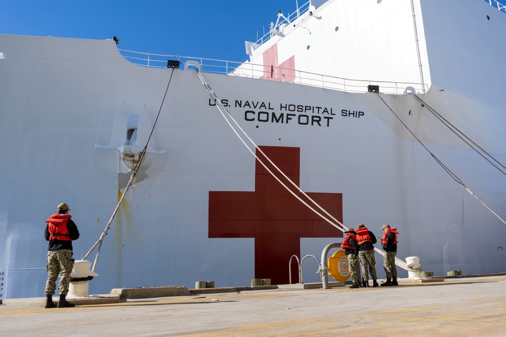 USNS COMFORT DEPARTS NAVAL STATION NORFOLK