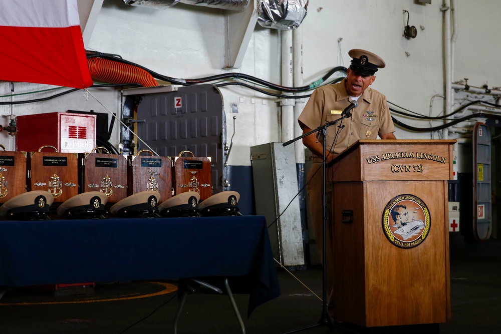 Abraham Lincoln hosts a chief petty officer pinning ceremony