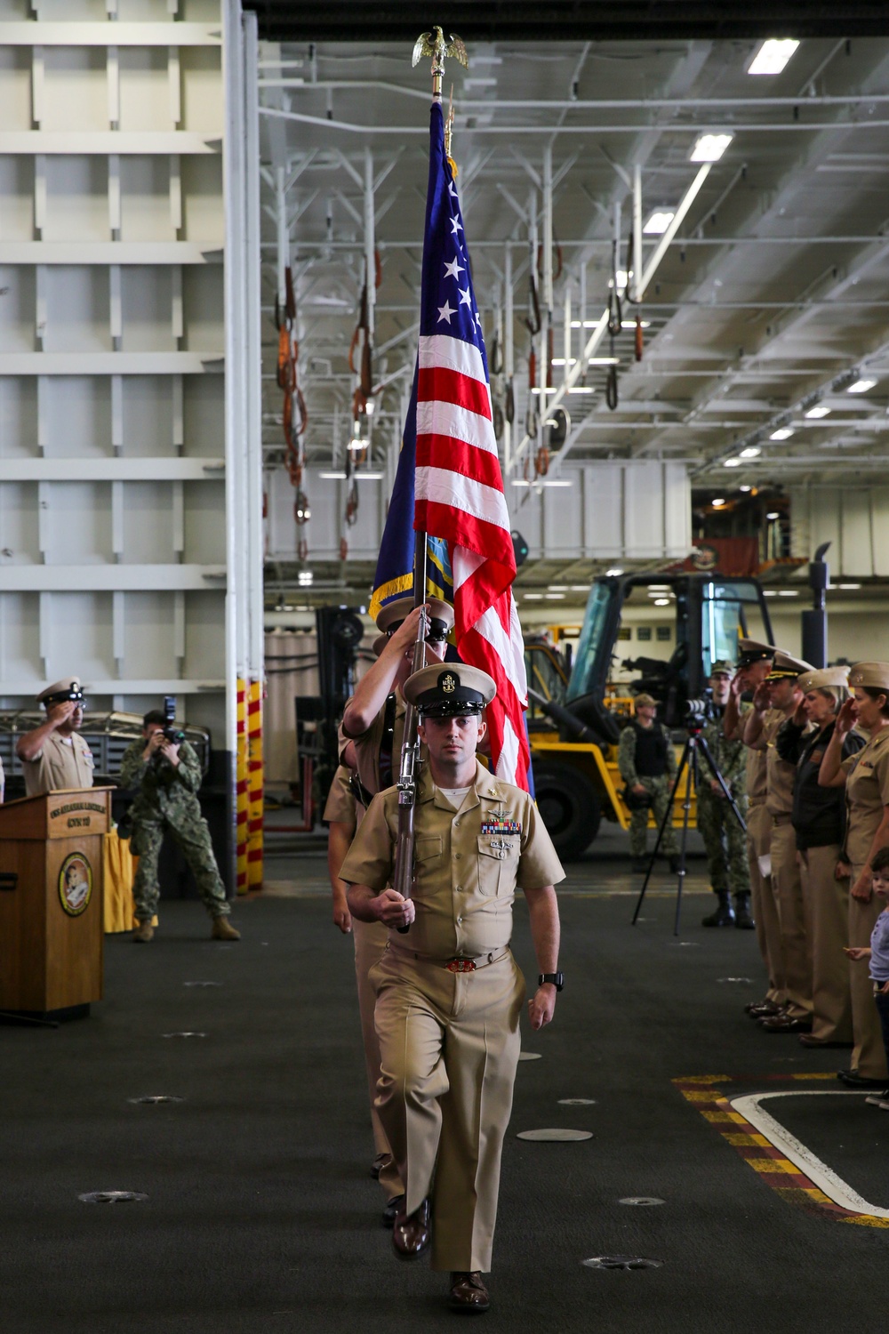 Abraham Lincoln hosts a chief petty officer pinning ceremony