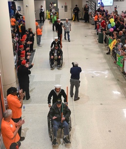 Great Lakes Navy joins Honor Flight Chicago for Last 2022 Flight