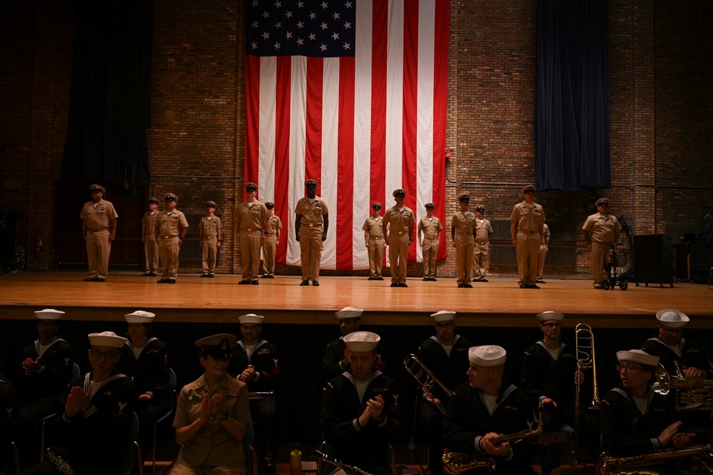 Sixteen CPOs pinned on NAVSTA GL