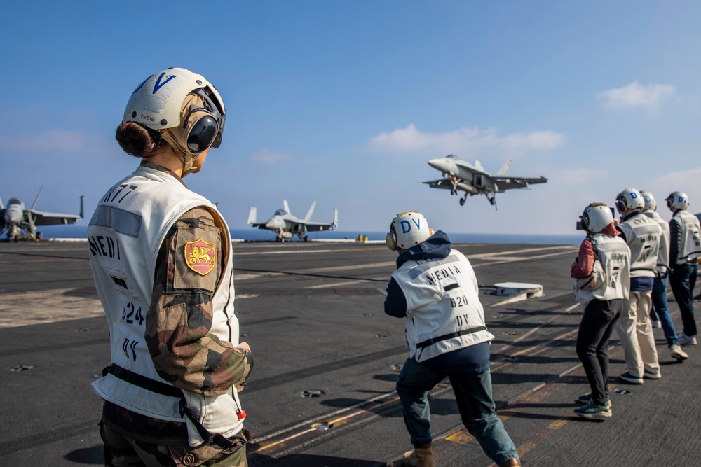 USS George H.W. Bush Distinguished Visitors