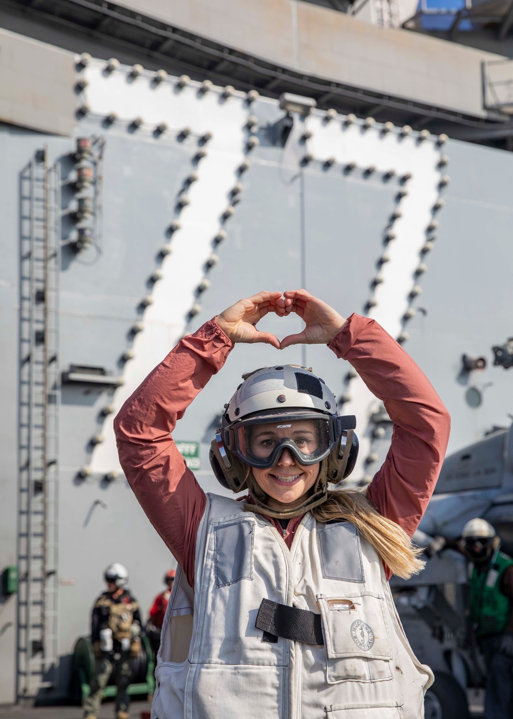 USS George H.W. Bush Distinguished Visitors