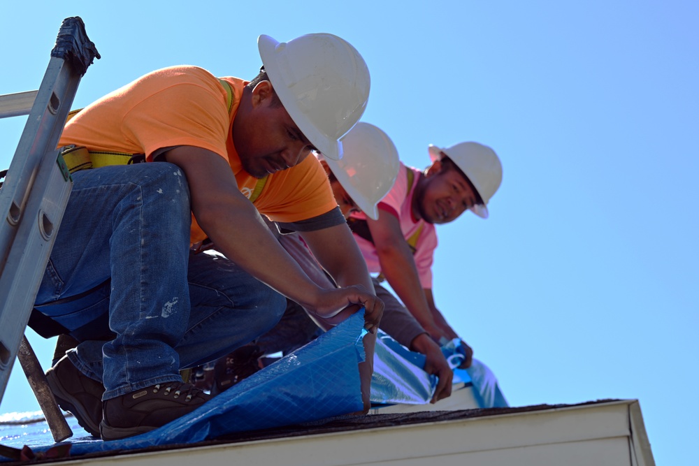 USACE continues Hurricane Ian blue roof installations