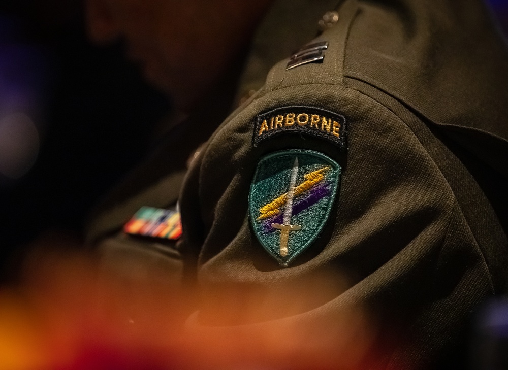 Soldiers Attend Children's Charity Fundraiser