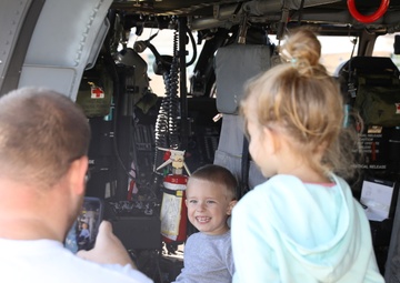 MDARNG RRB Attends Kent Island HS' Homecoming