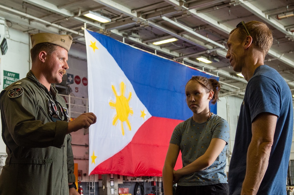 USS Ronald Reagan (CVN 76) hosts tours during a port visit to Manila