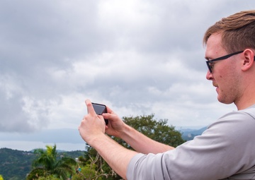 USS Ronald Reagan (CVN 76) Sailors tour Tagaytay City