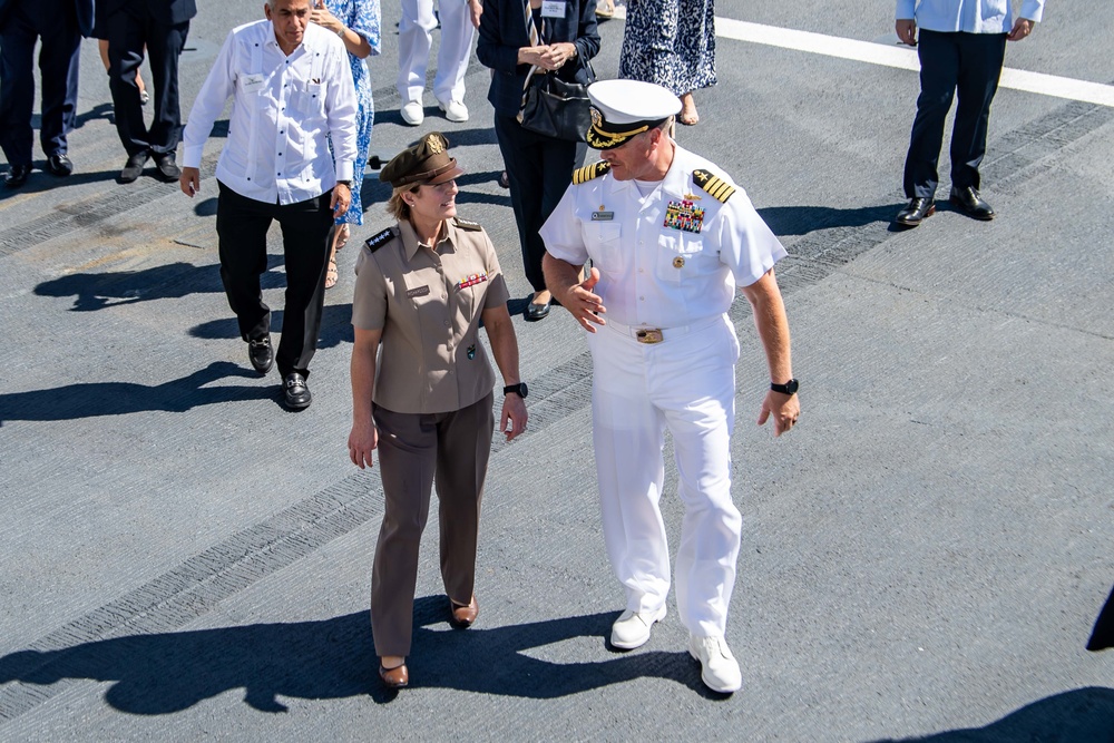 Gen. Laura J. Richardson visits Comfort