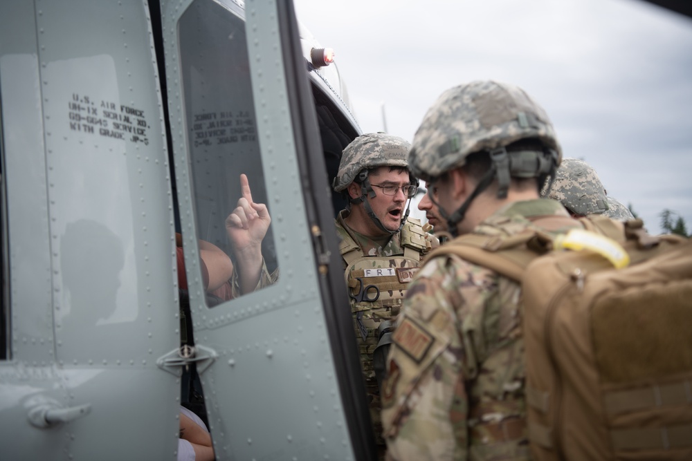 Yokota Airmen conduct Aeromedical transport training during SRI