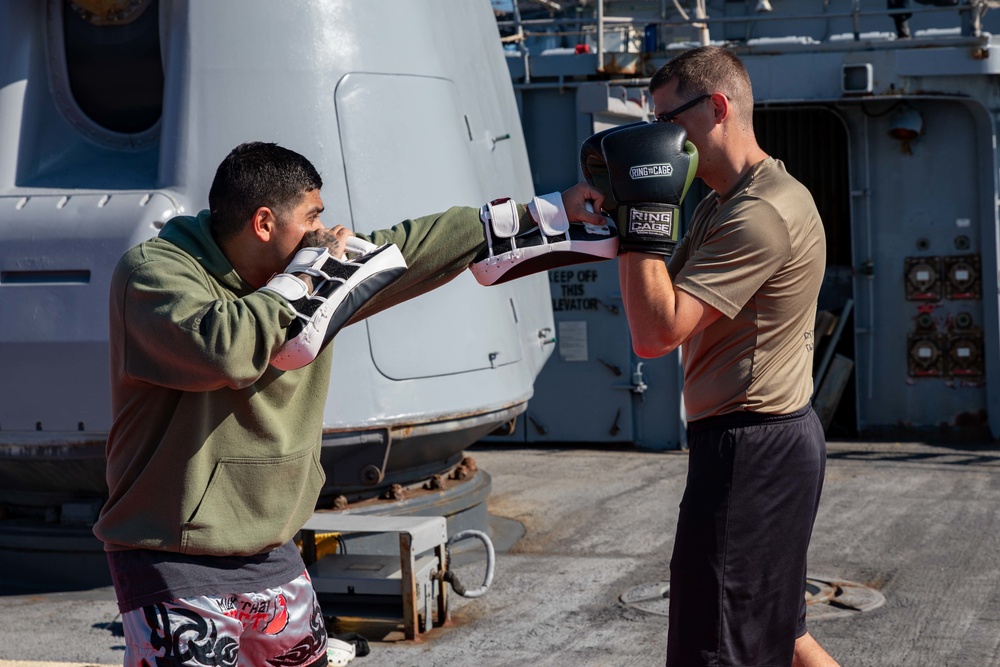 USS Leyte Gulf (CG 55) Daily Operations