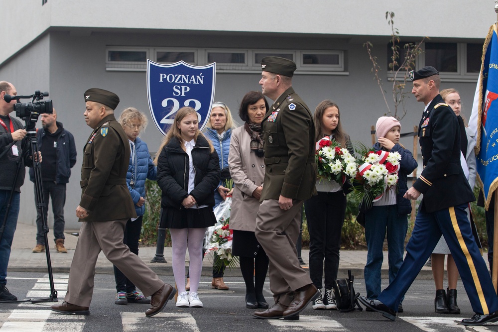 Poznan City Officials Invite V Corps Senior Leaders to Memorial Ceremony