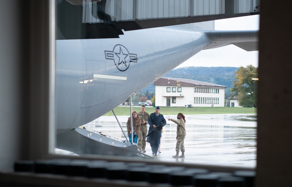 The 86th Airlift Wing celebrates the Air Force Gala