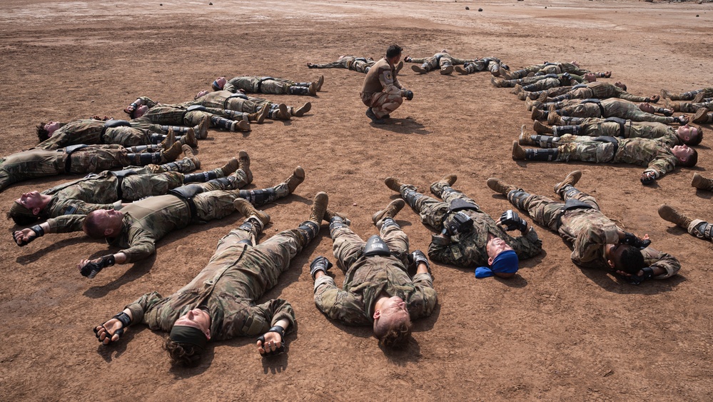 CJTF-HOA participates in French Desert Commando Course