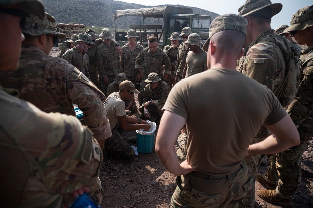 CJTF-HOA participates in French Desert Commando Course