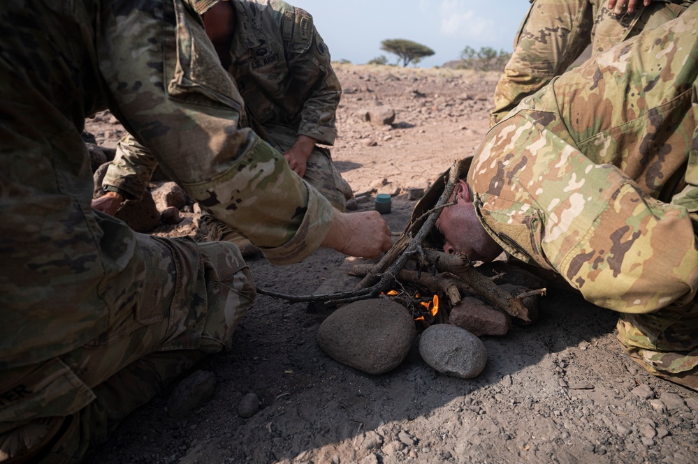 CJTF-HOA participates in French Desert Commando Course