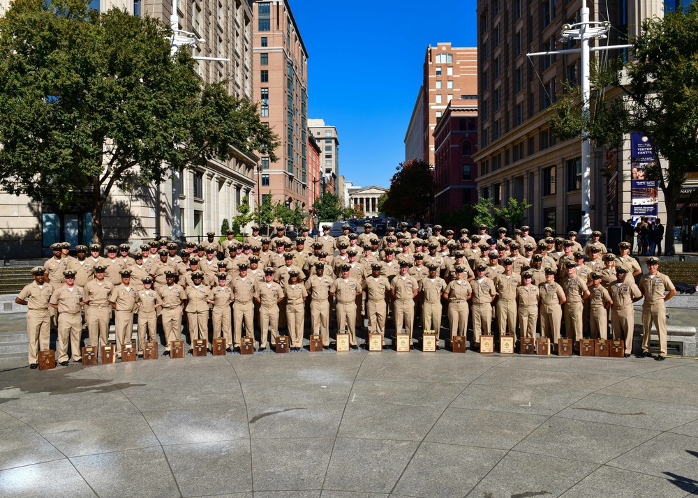 Naval District Washington Hosts Chief Pinning Ceremony at the U.S. Navy Memorial