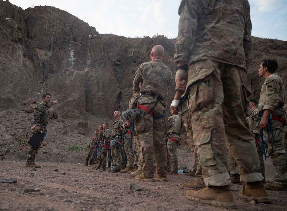 CJTF-HOA participates in French Desert Commando Course