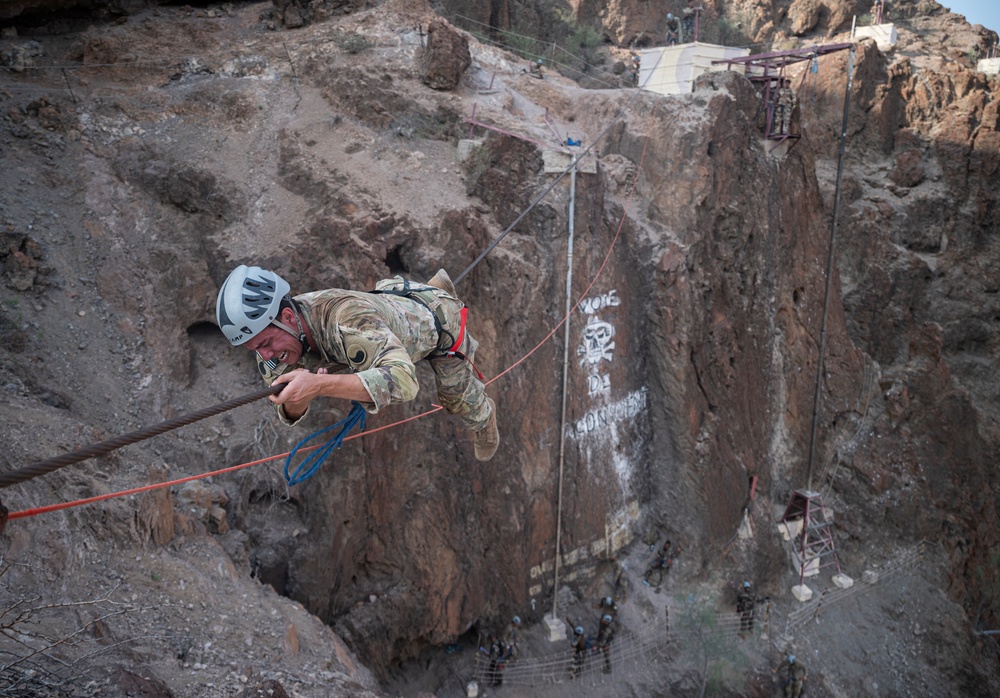 CJTF-HOA participates in French Desert Commando Course