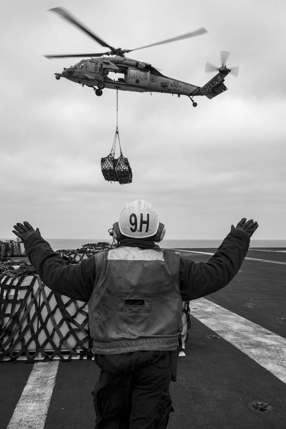 Replenishment-at-sea aboard USS George H.W. Bush (CVN 77)