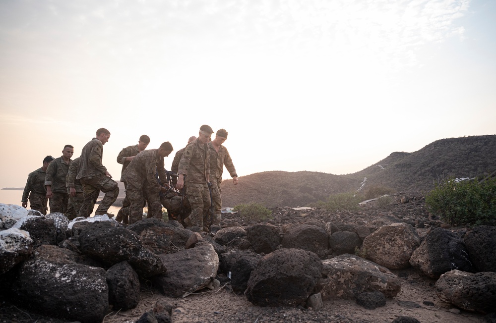 CJTF-HOA participates in French Desert Commando Course