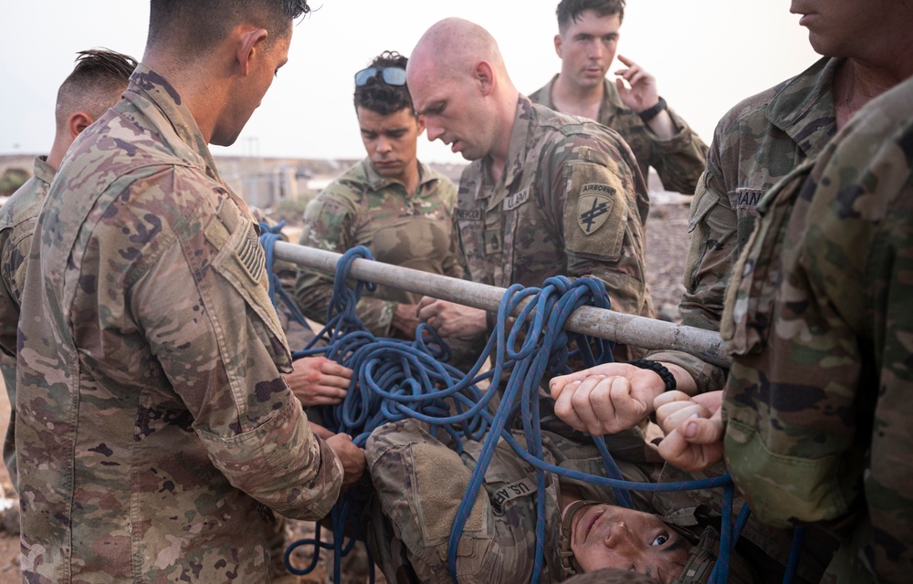 CJTF-HOA participates in French Desert Commando Course