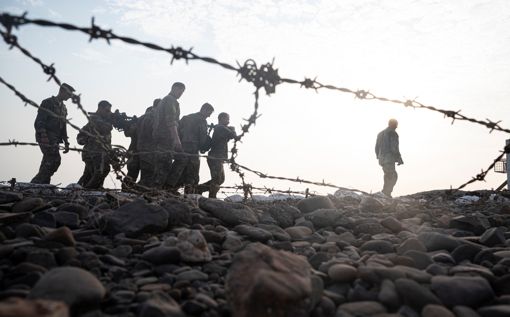 CJTF-HOA participates in French Desert Commando Course