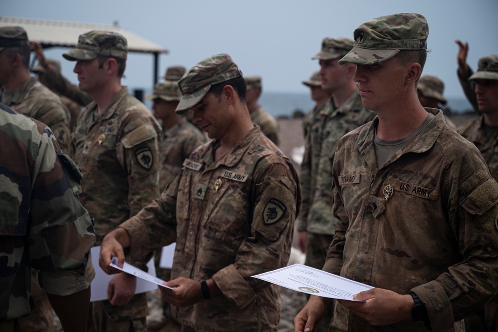 CJTF-HOA participates in French Desert Commando Course