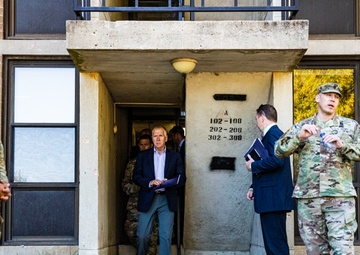 U.S. Senator Thom Tillis visits Fort Bragg to discuss installation’s facilities