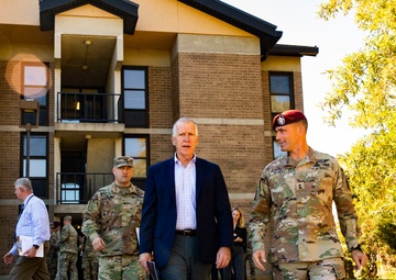 U.S. Senator Thom Tillis visits Fort Bragg to discuss installation’s facilities