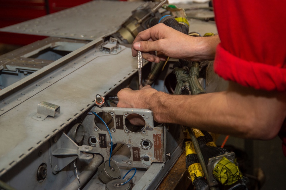 USS Ronald Reagan (CVN 76) AIMD Sailors perform maintenance