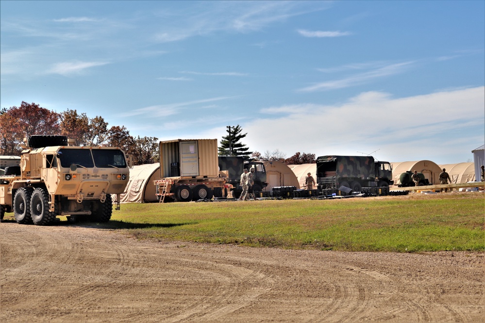 Army Reserve combat engineers with 461st Engineer Company support Fort McCoy troop project