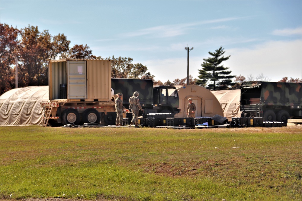 Army Reserve combat engineers with 461st Engineer Company support Fort McCoy troop project