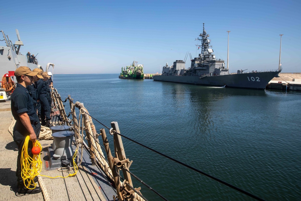 USS Nitze visits Duqm, Oman