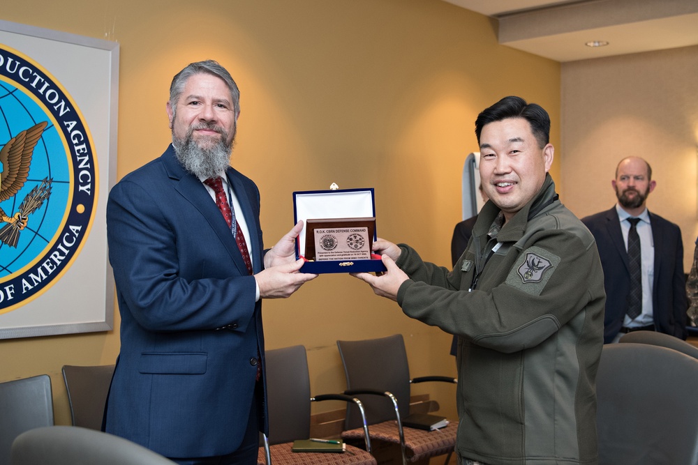 Rep of Korea, Military Delegation Visit to Cooperative Threat Reduction Program