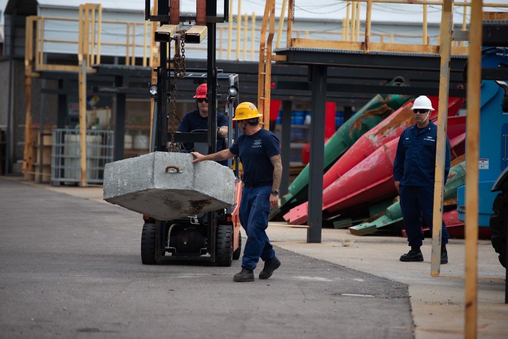 Coast Guard response to low water on the Mississippi River