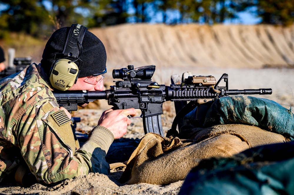 DVIDS - Images - 1-114th Infantry Regiment Day/Night Ranges [Image 4 of 11]