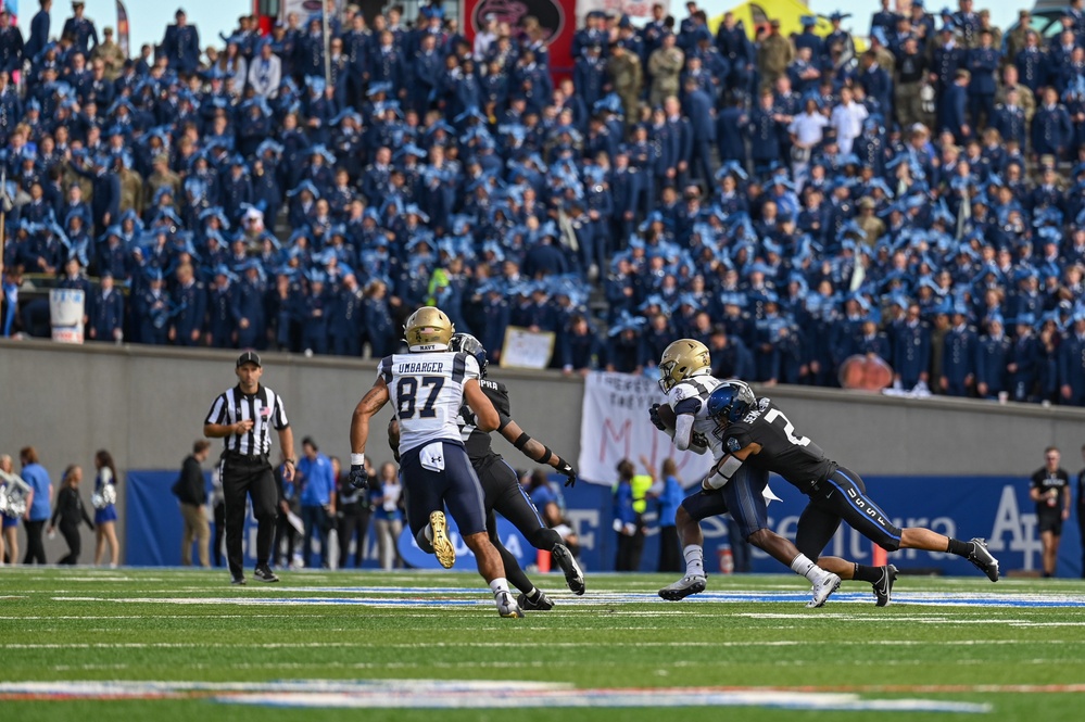 AF Cadets play Navy Midshipmen