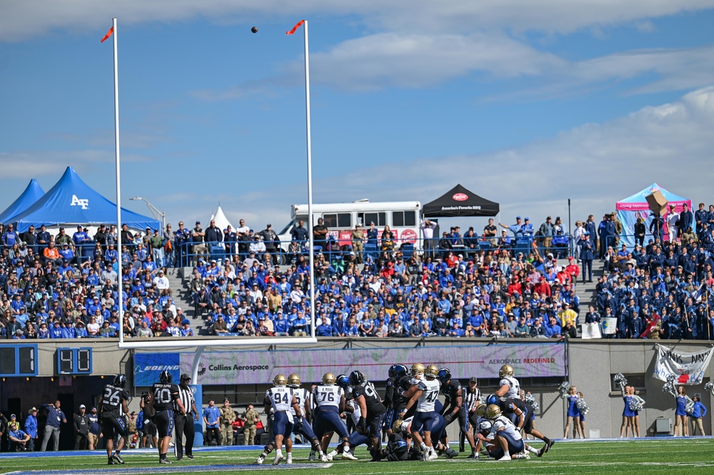 AF Cadets play Navy Midshipmen