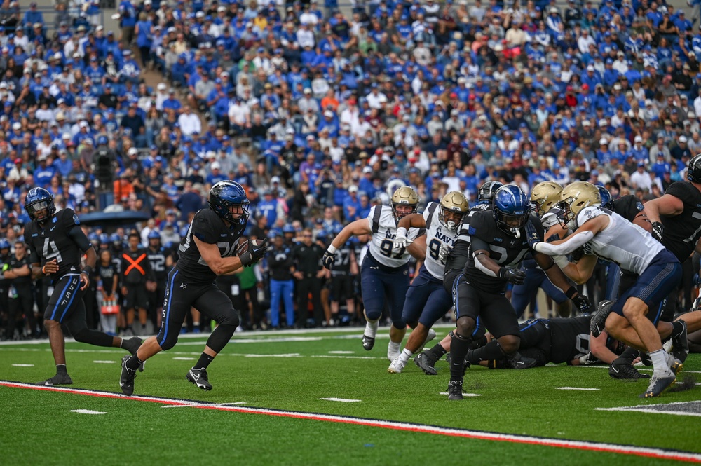 AF Cadets play Navy Midshipmen