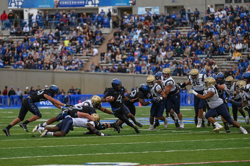 AF Cadets play Navy Midshipmen