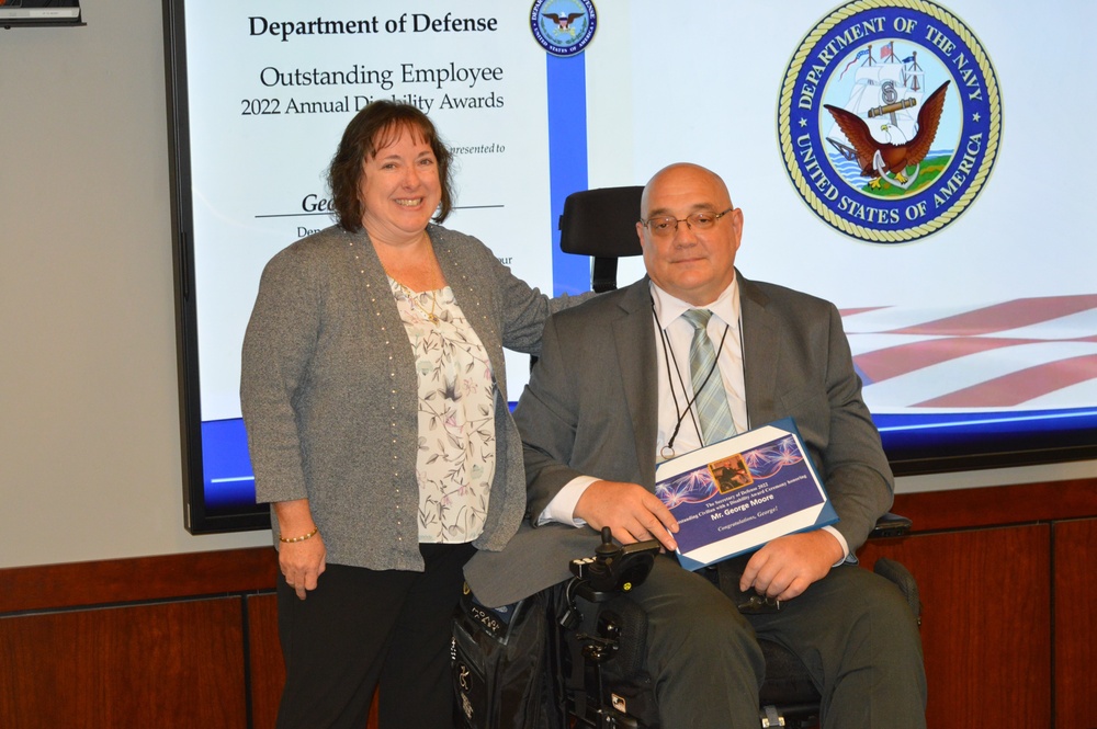 Navy’s SSP Employee Receives SECDEF 2022 Outstanding Civilian with a Disability Award