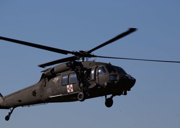 Medics Train with Aviators